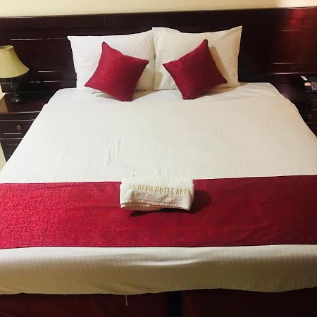 שארג'ה Al Reem Hotel Apartments מראה חיצוני תמונה